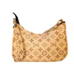 Elegant LV Shoulder